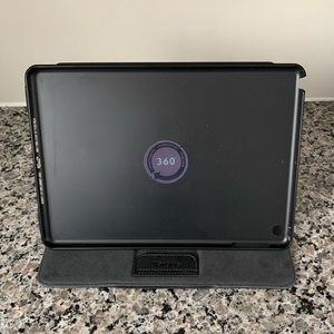 Targums Versavu Rotating Case for iPad Air